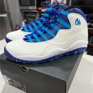 Jordan Retro 10 Charlotte Hornets White, Blue , and Purple Rare New Size 9.5 Men